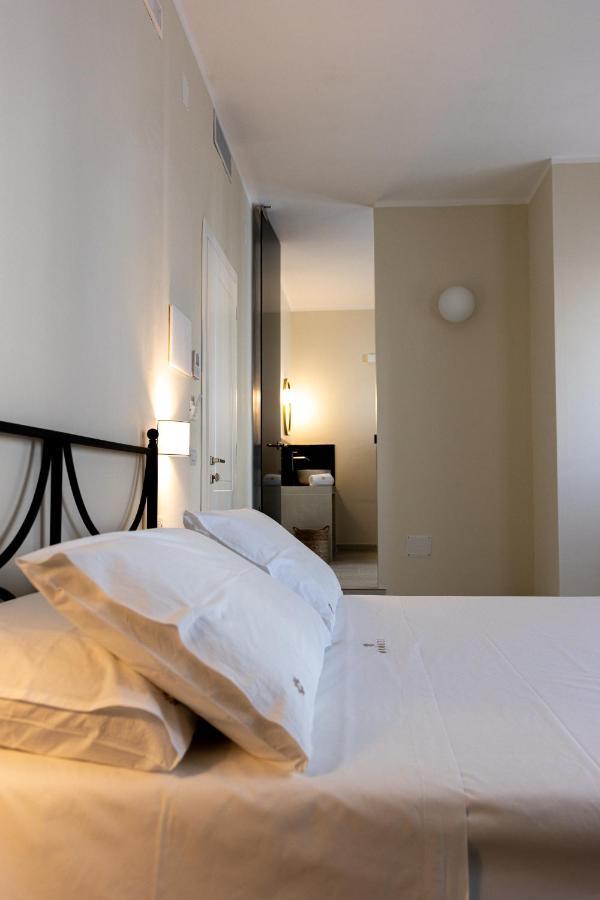 Oronti Accommodations Lecce Extérieur photo